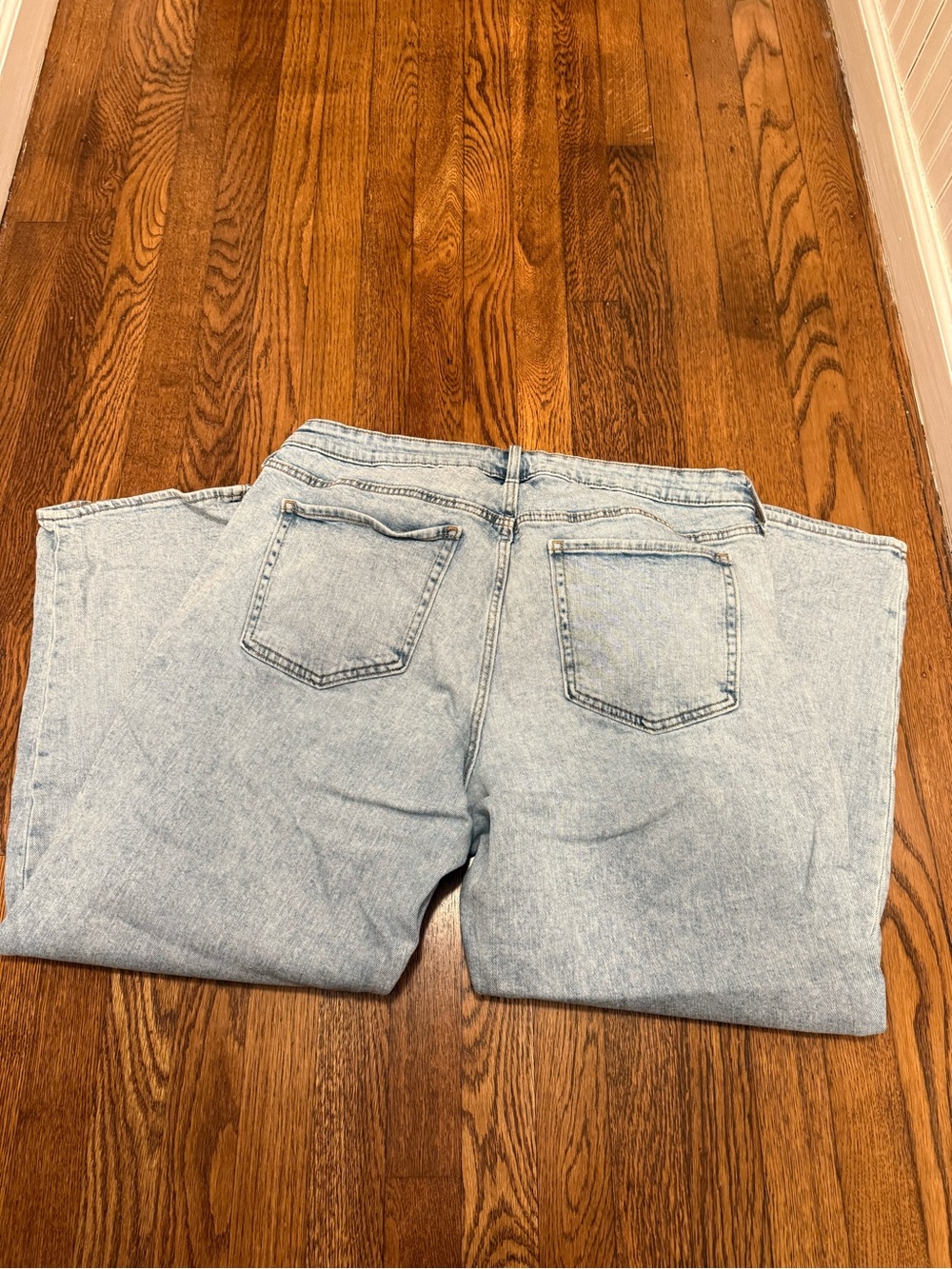 Old Navy Womens High Rise OG Loose Acid wash Straight leg Jeans size 18 - Picture 4 of 5